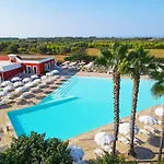Chiusurelle Village 4*