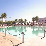 Chiusurelle Village