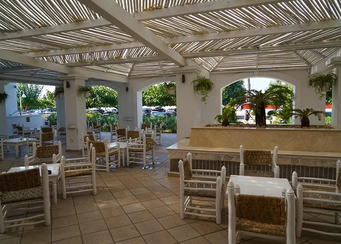 Hotel Chiusurelle Village 4*