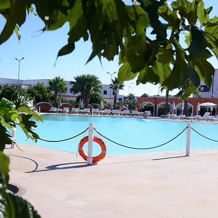 Отель Chiusurelle Village 4*