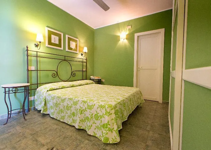 Hotel Chiusurelle Village 4*